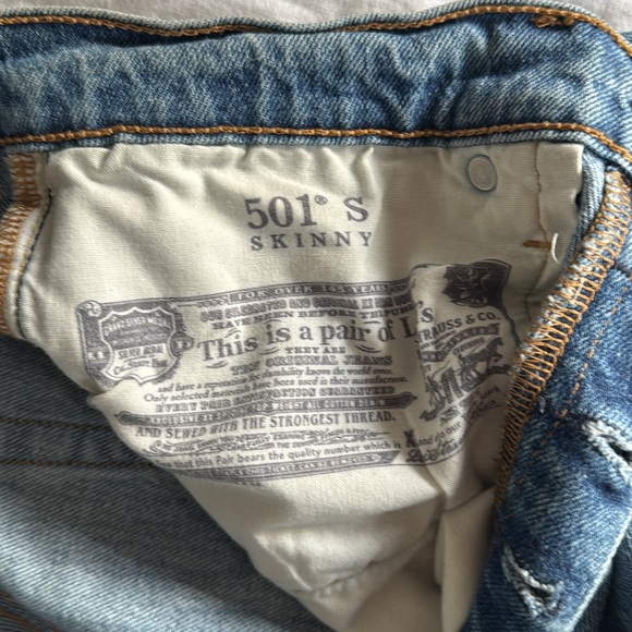 Levi’s 501 skinny ripped jean - Picture 4 of 8